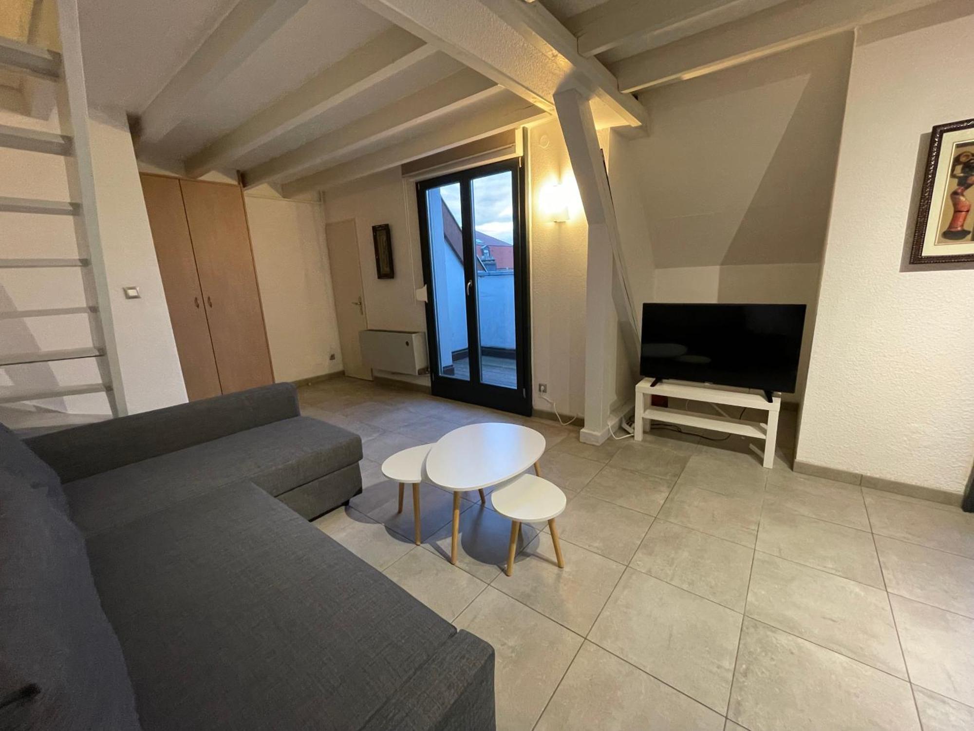 Fathala - Appartement Lumineux En Dernier Etage - Face A La Gare Routiere Сарбур Екстер'єр фото
